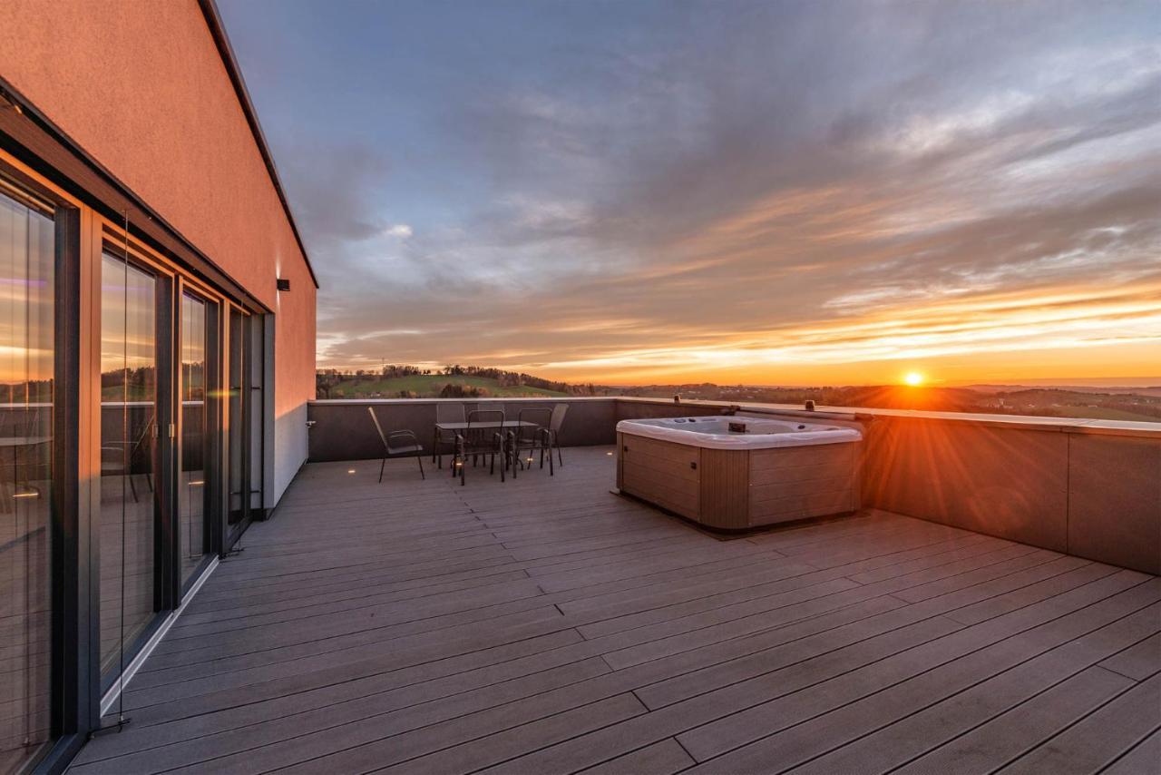 Moderne Villa Mit Whirlpool Und Heimkino Waldkirchen Esterno foto