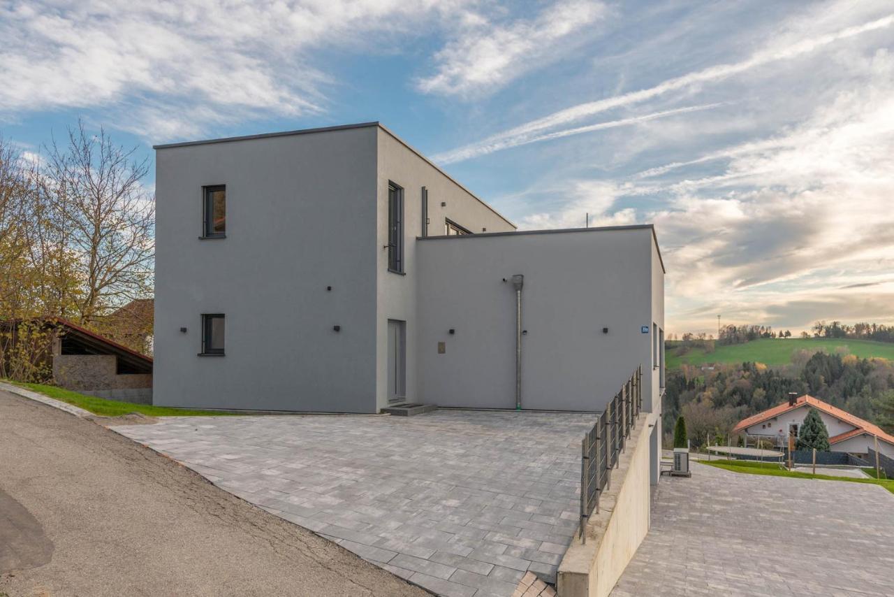 Moderne Villa Mit Whirlpool Und Heimkino Waldkirchen Esterno foto